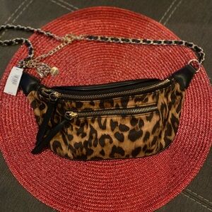 Express waist bag ❤️🖤 in leopard 🐆